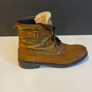 UGG Cecile waterproof boots size 9. 1007999